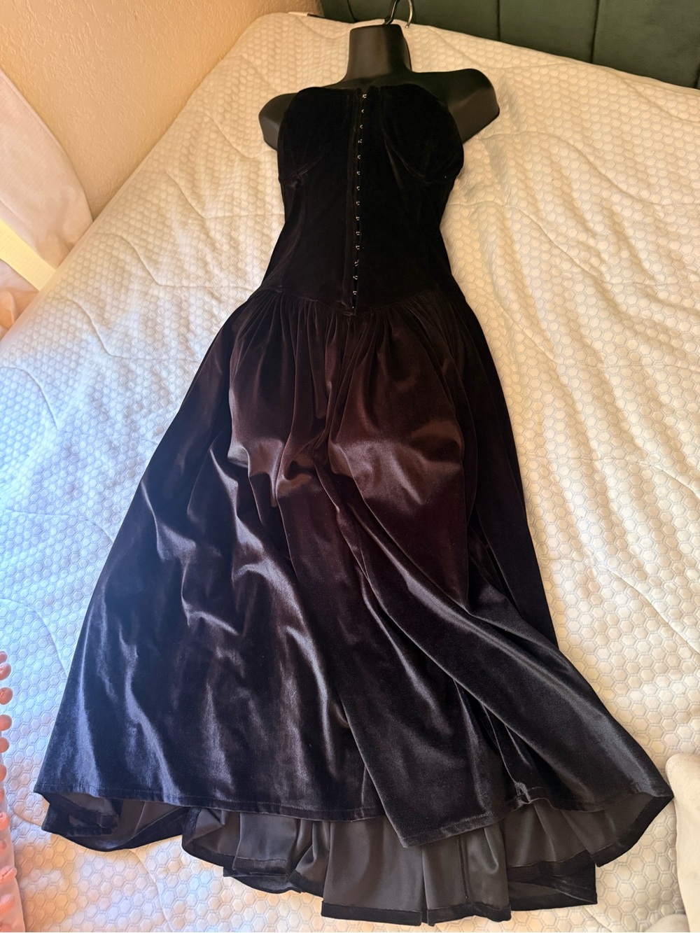 Love the Label Carmen Black Velvet Corset Midi Dress XS Boned Strapless - Picture 10 of 11